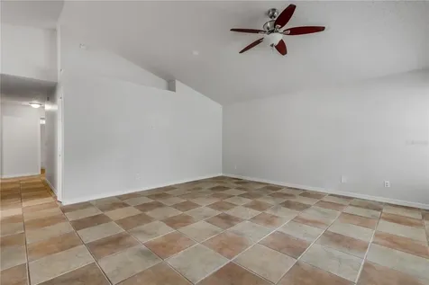 5546 Regal Oak Circle Orlando FL 32810