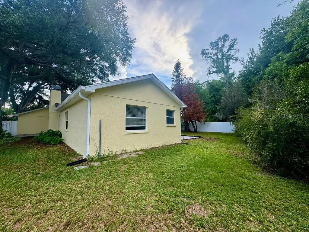 5634 Whitebark Drive Wesley Chapel FL 33543