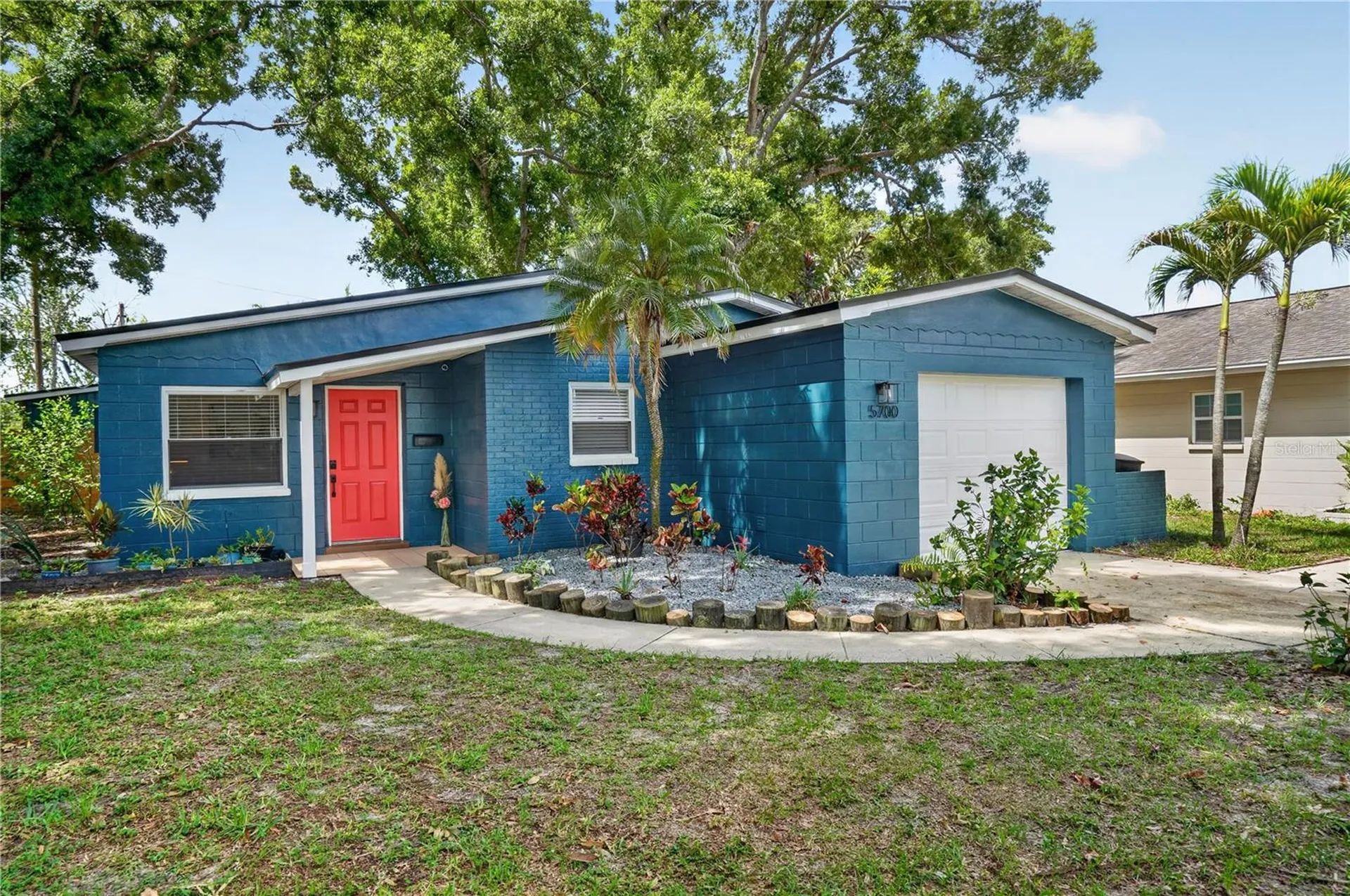 5700 16th Avenue N St Petersburg FL 33710