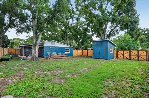 5700 16th Avenue N St Petersburg FL 33710