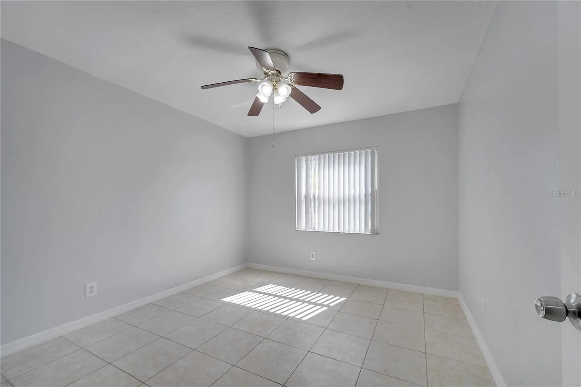 9942 Turf Way Orlando FL 32837
