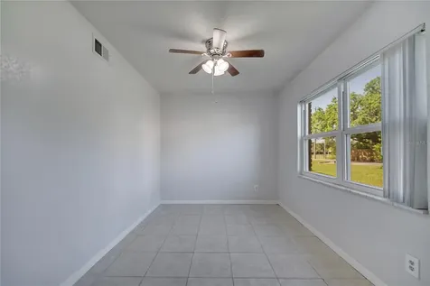 9942 Turf Way Orlando FL 32837
