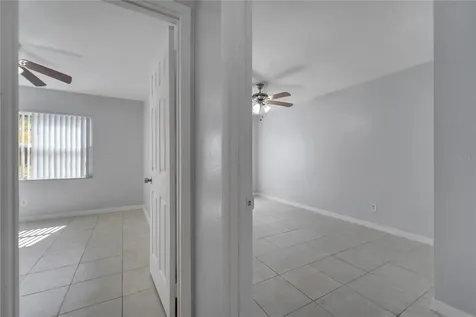 9942 Turf Way Orlando FL 32837