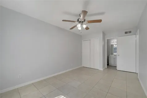 9942 Turf Way Orlando FL 32837