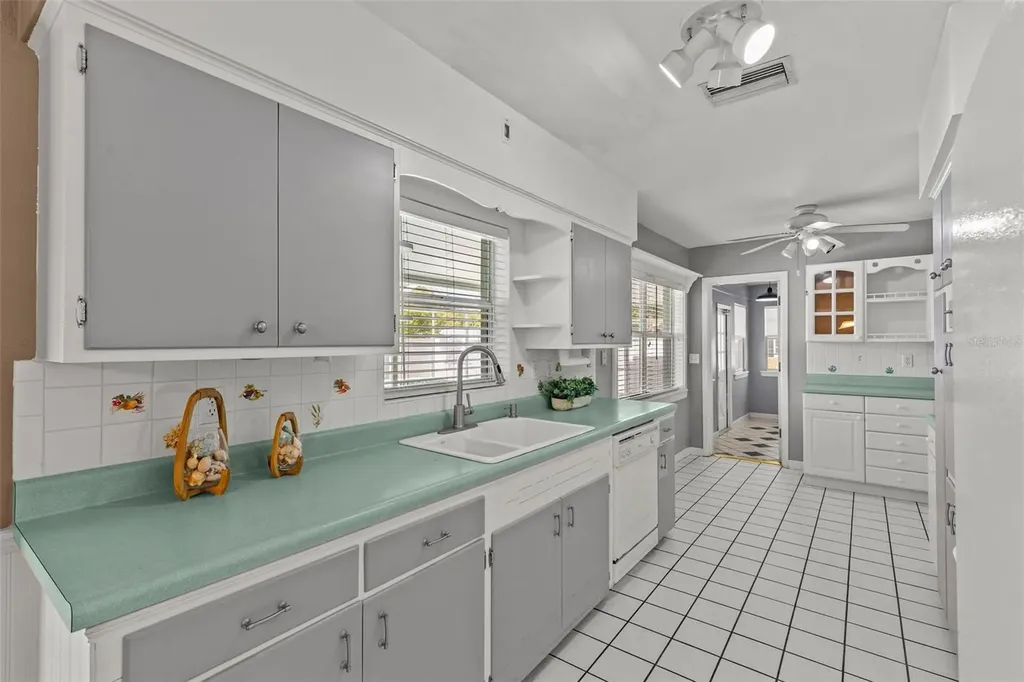 2087 Druid Road E Clearwater FL 33764