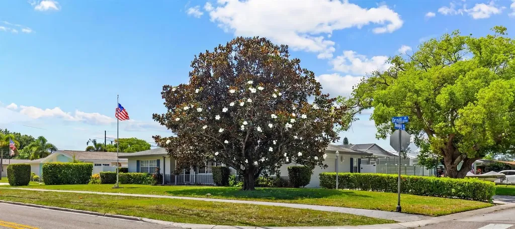 2087 Druid Road E Clearwater FL 33764