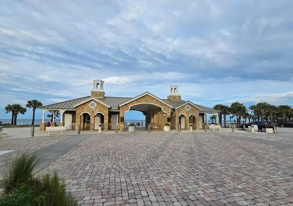 2700 N Atlantic Avenue Daytona Beach FL 32118