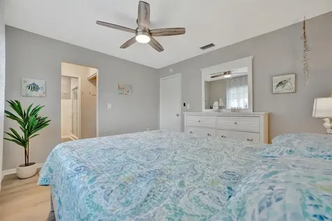 4105 35th Avenue W Bradenton FL 34205