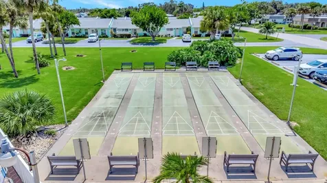 4105 35th Avenue W Bradenton FL 34205