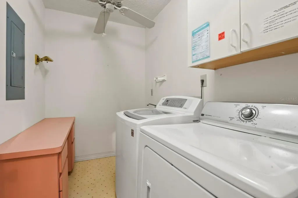 914 Sun Key Court Sun City Center FL 33573