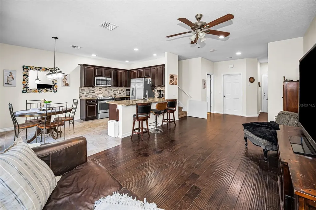 1737 Sommarie Way Tarpon Springs FL 34689