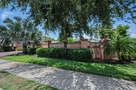 1737 Sommarie Way Tarpon Springs FL 34689
