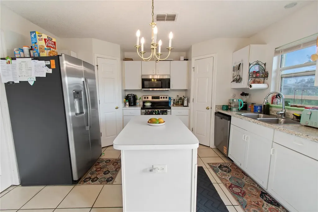 613 Notre Dame Way Kissimmee FL 34759
