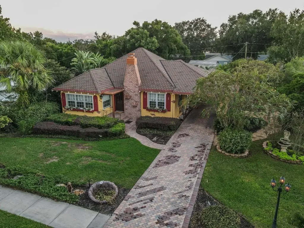 2390 Sheridan Road Mount Dora FL 32757