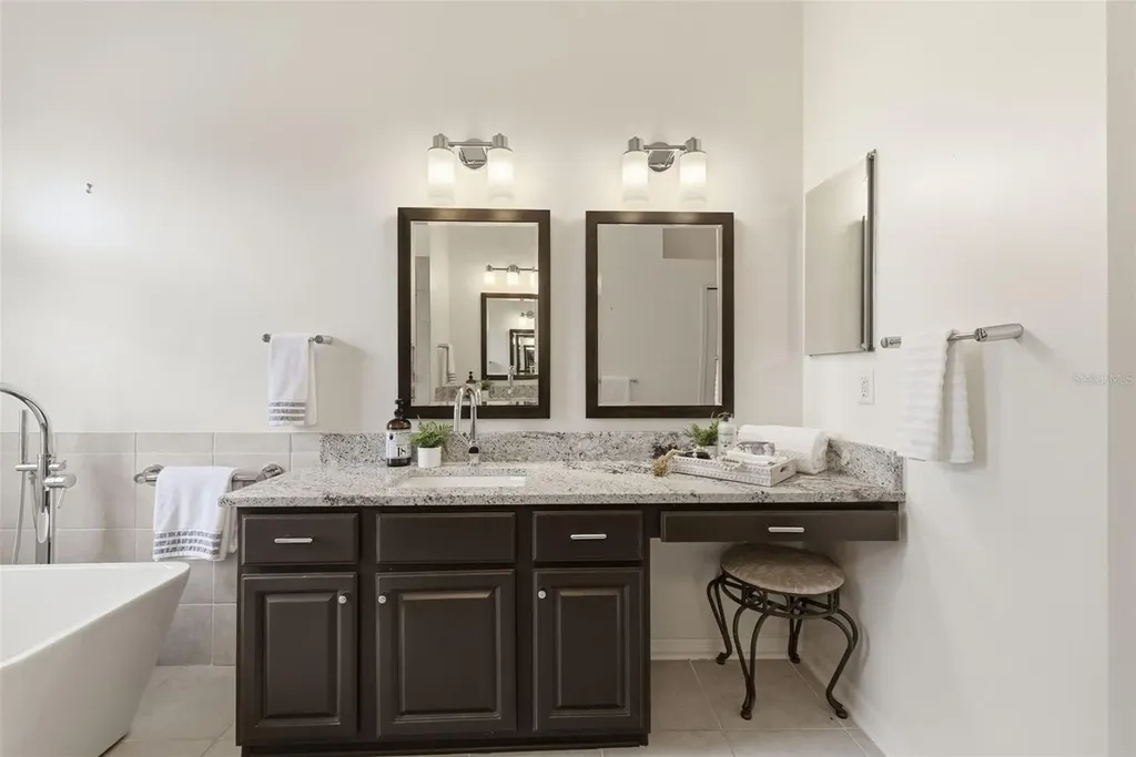 11902 Wandsworth Drive Tampa FL 33626