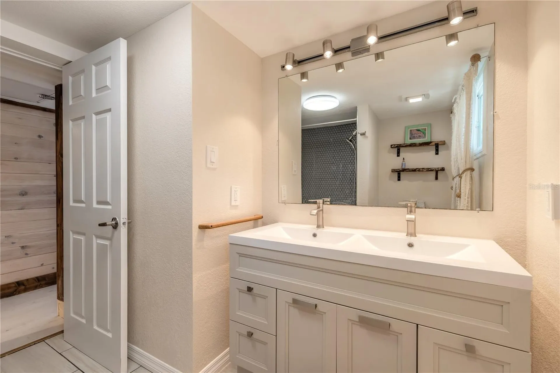5528 W Bayshore Drive Port Orange FL 32127