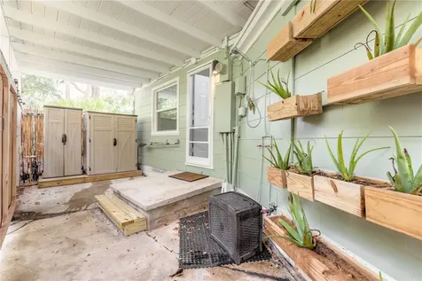 5528 W Bayshore Drive Port Orange FL 32127