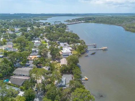 5528 W Bayshore Drive Port Orange FL 32127