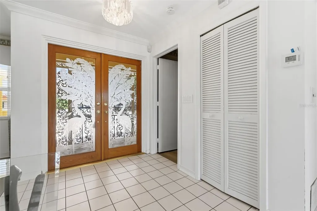 1421 Sea Gull Drive S St Petersburg FL 33707