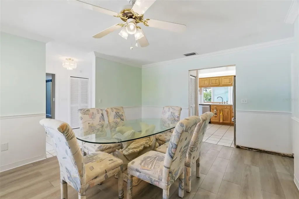 1421 Sea Gull Drive S St Petersburg FL 33707