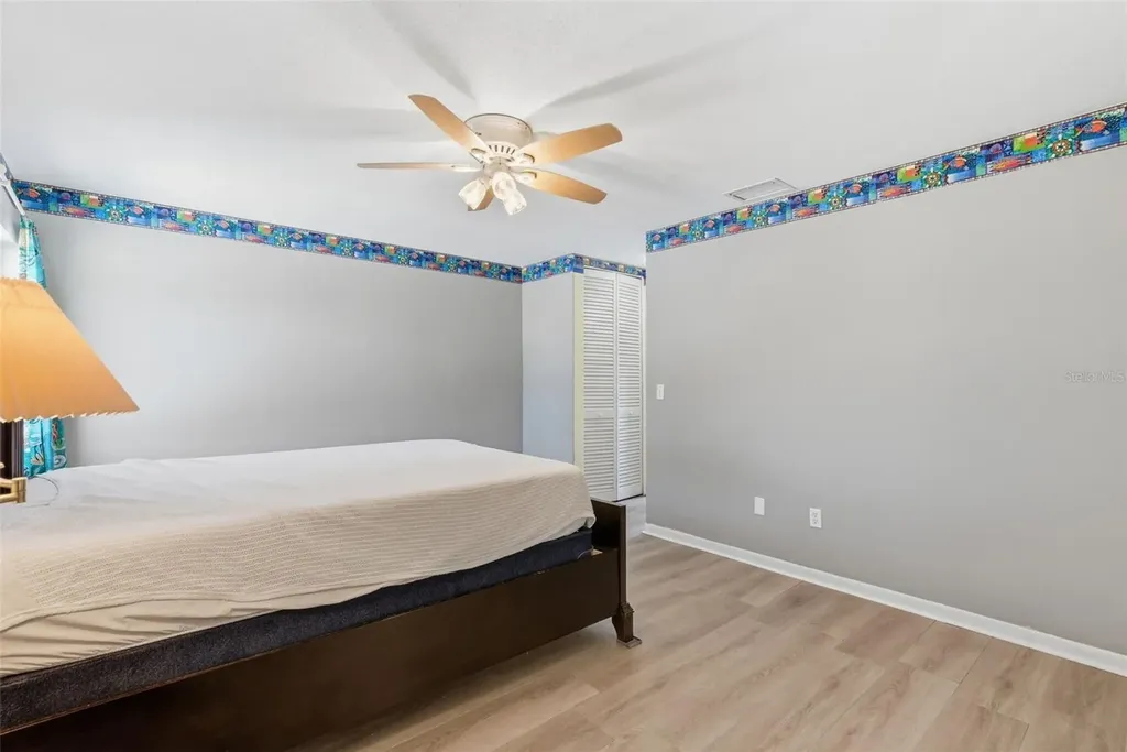 1421 Sea Gull Drive S St Petersburg FL 33707