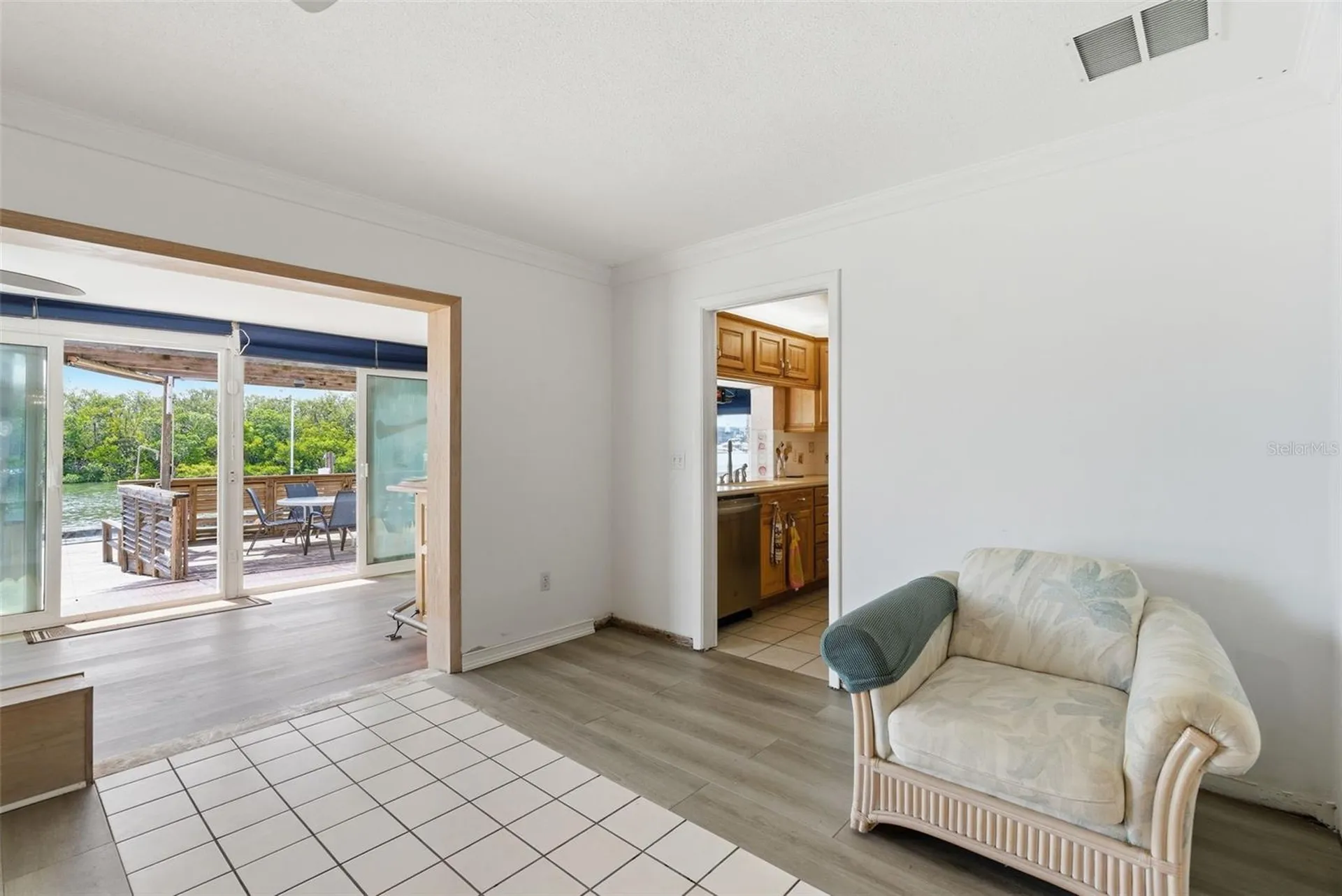 1421 Sea Gull Drive S St Petersburg FL 33707