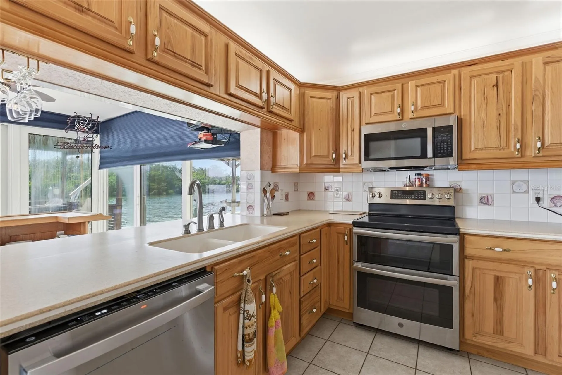 1421 Sea Gull Drive S St Petersburg FL 33707