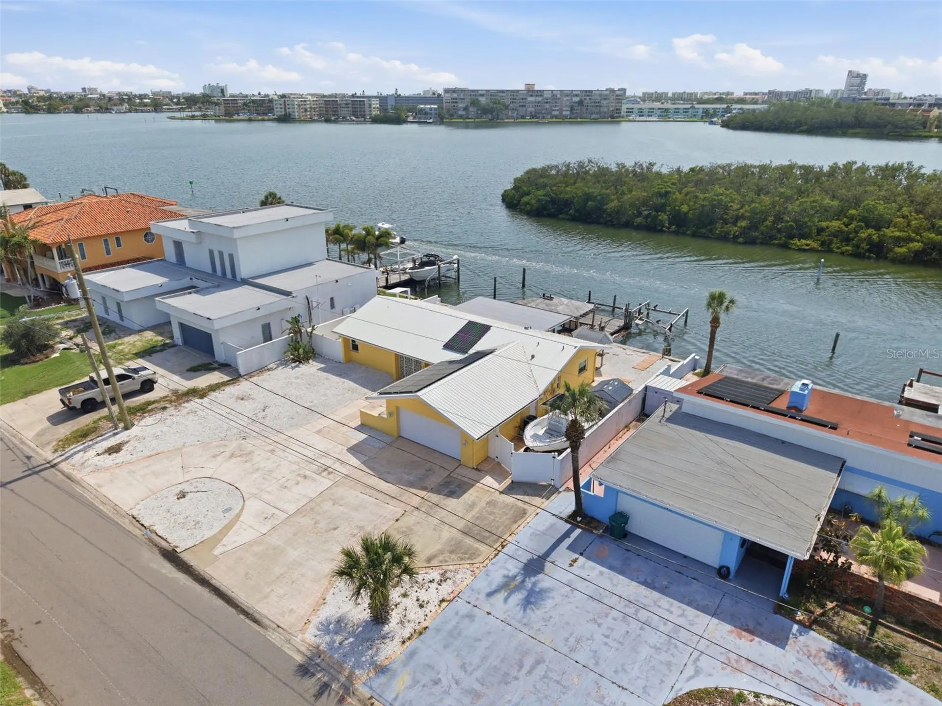 1421 Sea Gull Drive S St Petersburg FL 33707