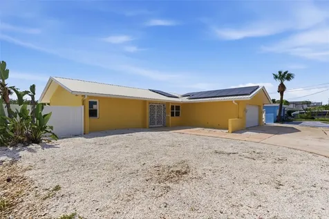 1421 Sea Gull Drive S St Petersburg FL 33707