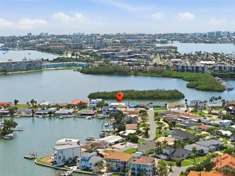 1421 Sea Gull Drive S St Petersburg FL 33707