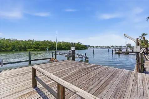 1421 Sea Gull Drive S St Petersburg FL 33707
