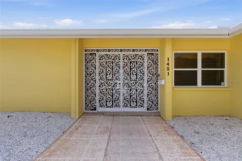 1421 Sea Gull Drive S St Petersburg FL 33707