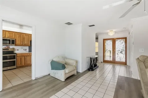 1421 Sea Gull Drive S St Petersburg FL 33707