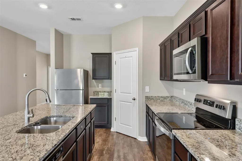 2854 Neverland Drive New Smyrna Beach FL 32168