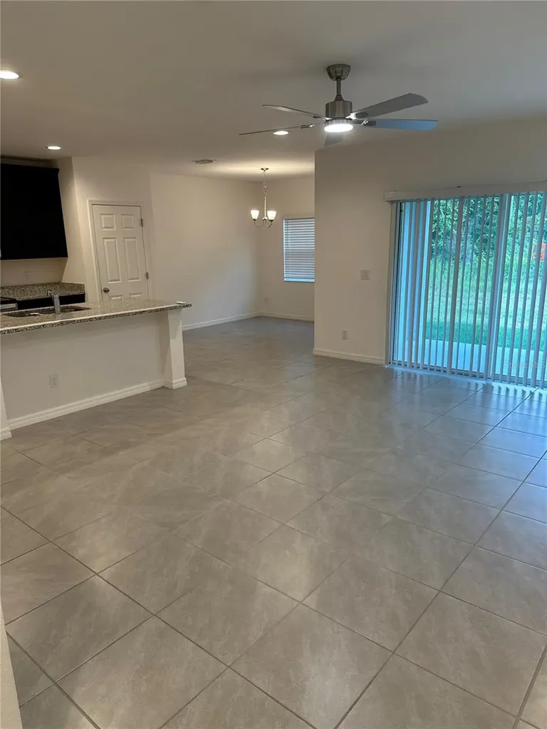 189 Glass Onion Drive Howey In The Hills FL 34737