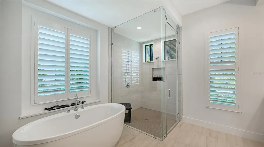 7920 Mainsail Lane Sarasota FL 34240