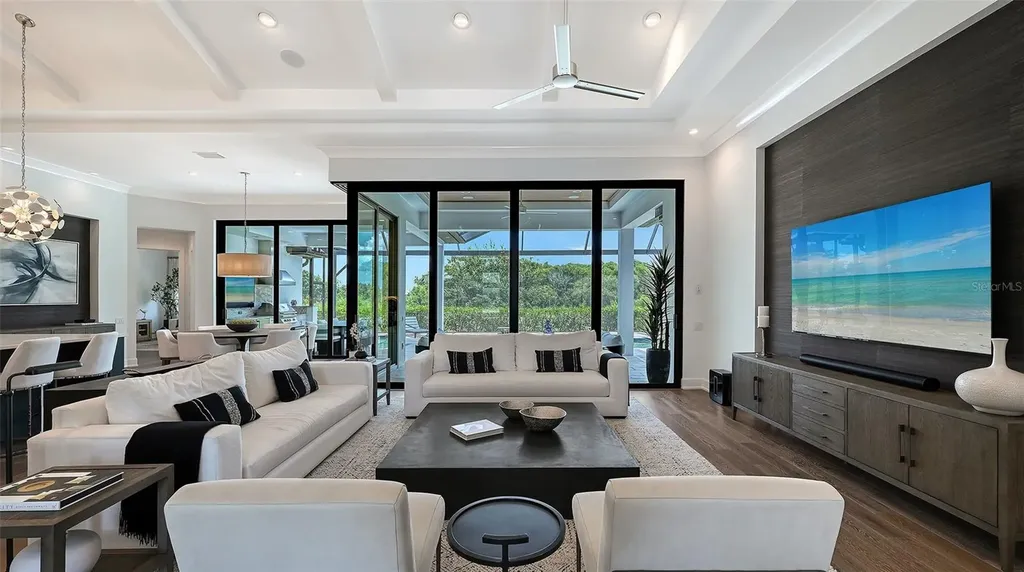 7920 Mainsail Lane Sarasota FL 34240