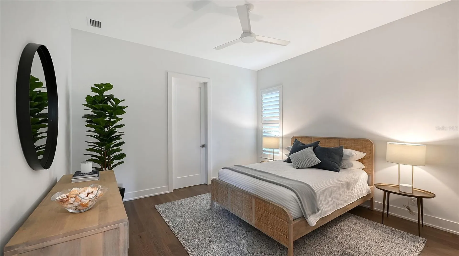 7920 Mainsail Lane Sarasota FL 34240