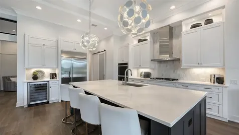 7920 Mainsail Lane Sarasota FL 34240