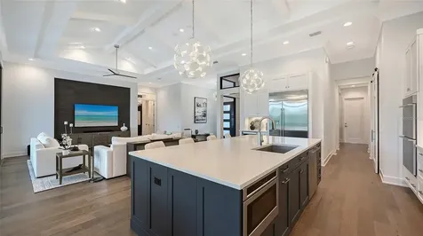 7920 Mainsail Lane Sarasota FL 34240