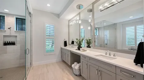 7920 Mainsail Lane Sarasota FL 34240