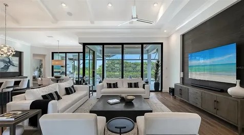 7920 Mainsail Lane Sarasota FL 34240