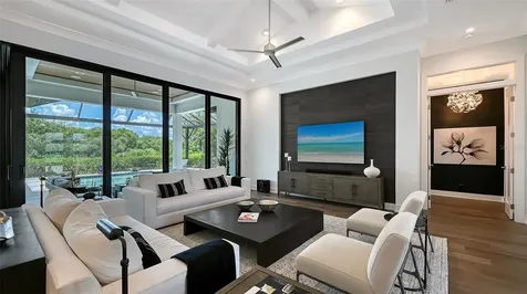 7920 Mainsail Lane Sarasota FL 34240