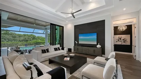7920 Mainsail Lane Sarasota FL 34240