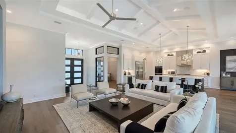 7920 Mainsail Lane Sarasota FL 34240