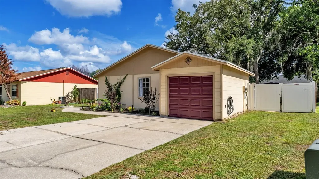 1417 Periwinkle Court Lakeland FL 33811