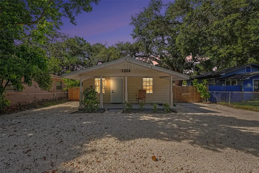1204 E Cayuga Street Tampa FL 33603