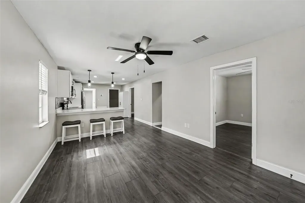 1204 E Cayuga Street Tampa FL 33603
