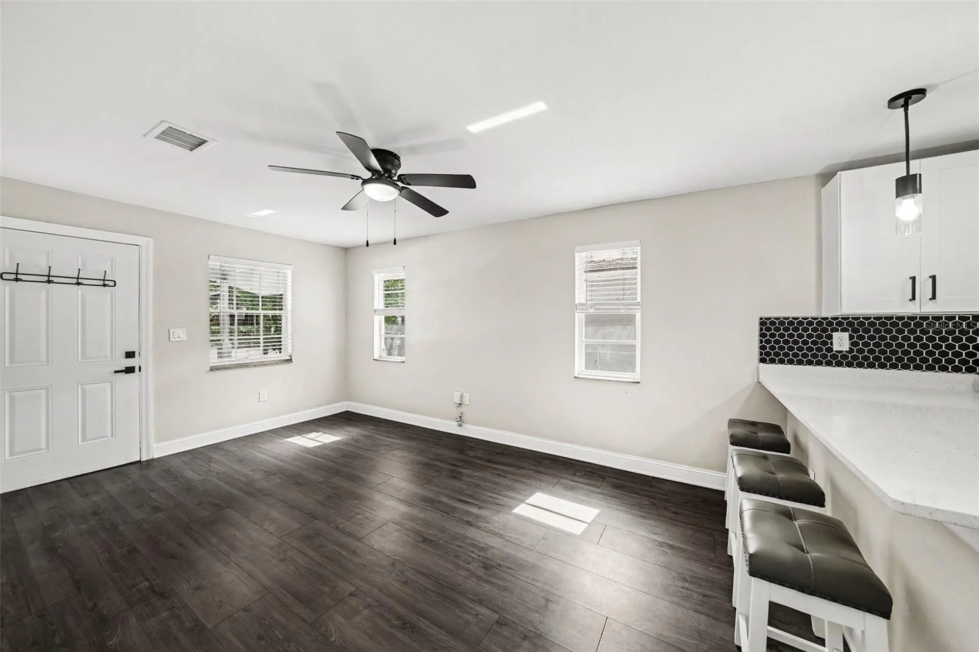 1204 E Cayuga Street Tampa FL 33603