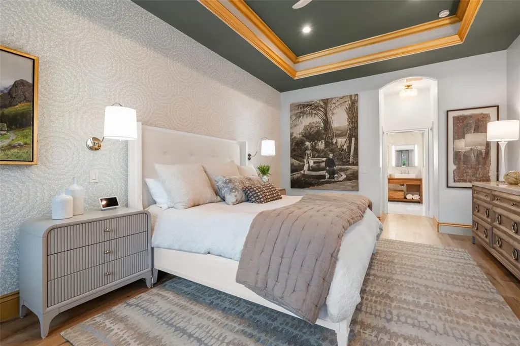 1915 Clematis Street Sarasota FL 34239